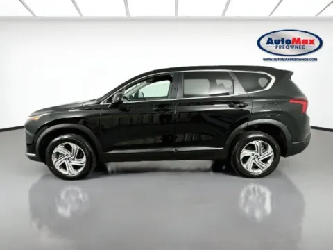 More photos of 2023 Hyundai Santa Fe SE at AutoMax Marlborough, MA