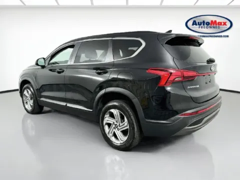 More photos of 2023 Hyundai Santa Fe SE at AutoMax Marlborough, MA