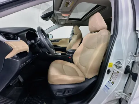 More photos of 2019 Toyota RAV4 XLE at AutoMax Marlborough, MA