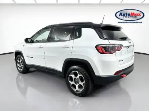 More photos of 2022 Jeep Compass Trailhawk at AutoMax Marlborough, MA