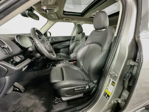 More photos of 2024 MINI Cooper S Countryman Signature at AutoMax Marlborough, MA