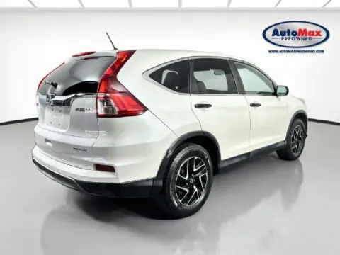 Photos of 2016 Honda CR-V SE for sale in Marlborough, MA at AutoMax Marlborough