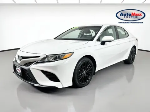 More photos of 2018 Toyota Camry SE at AutoMax Marlborough, MA