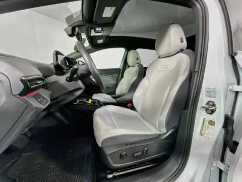 More photos of 2022 Volkswagen ID.4 Pro S at AutoMax Marlborough, MA