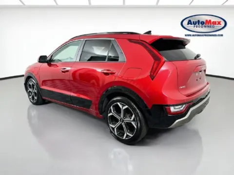 More photos of 2024 Kia Niro Plug-In Hybrid SX at AutoMax Marlborough, MA