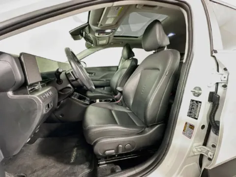 More photos of 2024 Hyundai Kona Limited at AutoMax Marlborough, MA