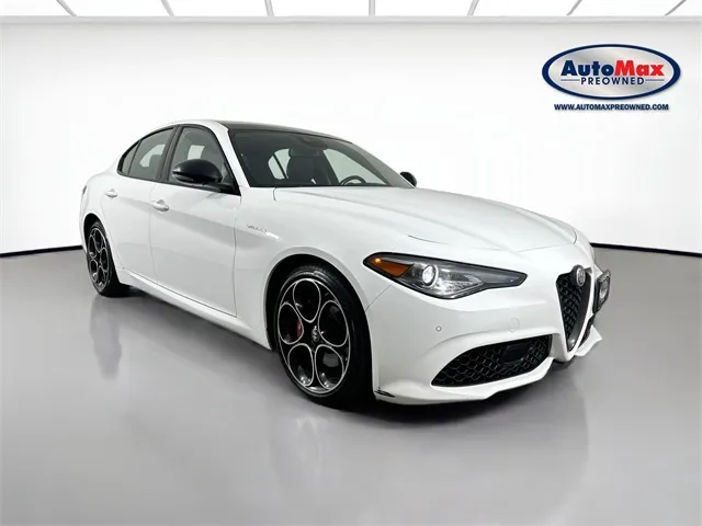 2022 Alfa Romeo Giulia