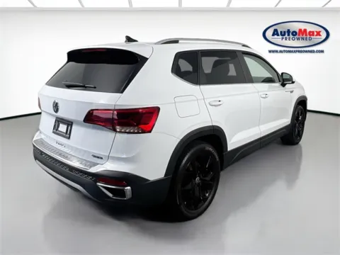 Photos of 2022 Volkswagen Taos 1.5T SE for sale in Marlborough, MA at AutoMax Marlborough