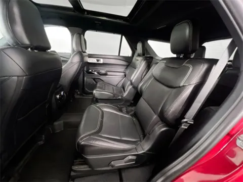 More photos of 2021 Ford Explorer ST at AutoMax Marlborough, MA