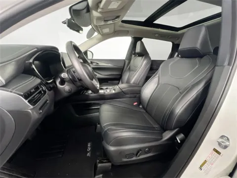 More photos of 2023 INFINITI QX60 LUXE at AutoMax Marlborough, MA