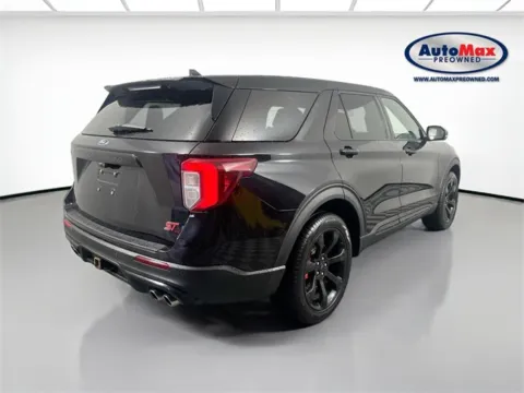 More photos of 2022 Ford Explorer ST at AutoMax Marlborough, MA