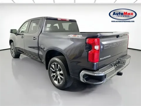 More photos of 2022 Chevrolet Silverado 1500 LT at AutoMax Marlborough, MA