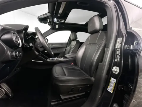 More photos of 2022 Alfa Romeo Stelvio Ti at AutoMax Marlborough, MA