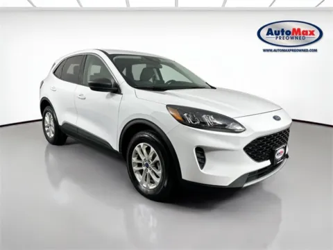 White 2022 Ford Escape Hybrid SE for sale in Marlborough, MA