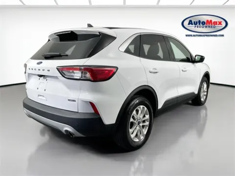 Photos of 2022 Ford Escape Hybrid SE for sale in Marlborough, MA at AutoMax Marlborough