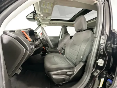 More photos of 2020 Jeep Renegade Latitude at AutoMax Marlborough, MA