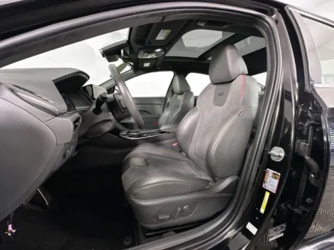 More photos of 2022 Hyundai Sonata N Line at AutoMax Marlborough, MA
