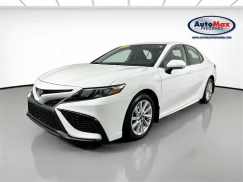More photos of 2021 Toyota Camry SE at AutoMax Marlborough, MA