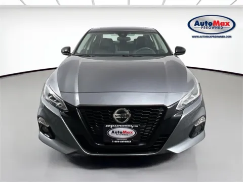 Photos of 2022 Nissan Altima 2.5 SR for sale in Marlborough, MA at AutoMax Marlborough