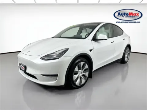 More photos of 2022 Tesla Model Y Long Range at AutoMax Marlborough, MA