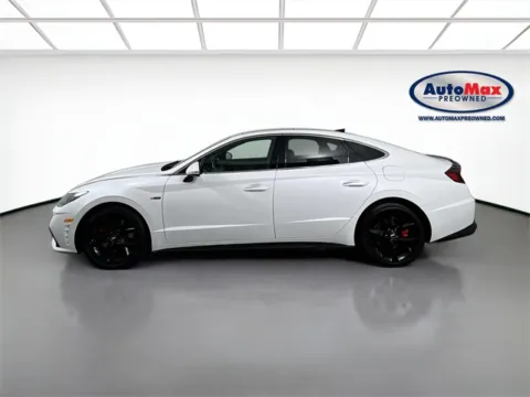 More photos of 2022 Hyundai Sonata N Line at AutoMax Marlborough, MA
