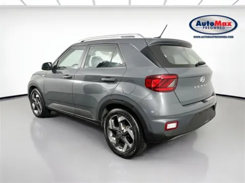 More photos of 2023 Hyundai Venue SEL at AutoMax Marlborough, MA