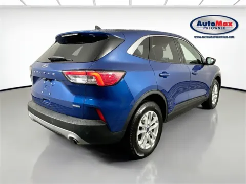 Photos of 2022 Ford Escape Hybrid SE for sale in Marlborough, MA at AutoMax Marlborough