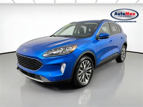 More photos of 2020 Ford Escape Hybrid Titanium at AutoMax Marlborough, MA