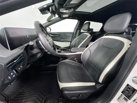 More photos of 2022 Kia EV6 GT-Line at AutoMax Marlborough, MA