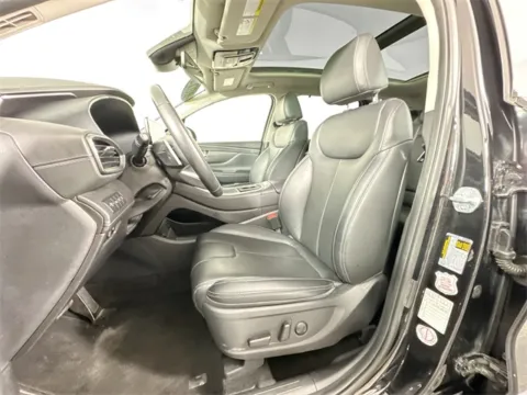 More photos of 2023 Hyundai Santa Fe SEL at AutoMax Marlborough, MA