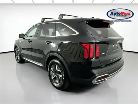 More photos of 2022 Kia Sorento Hybrid S at AutoMax Marlborough, MA