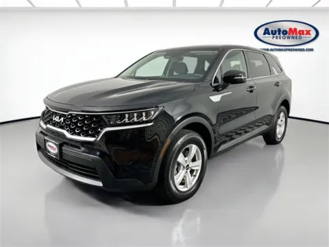 More photos of 2022 Kia Sorento LX at AutoMax Marlborough, MA