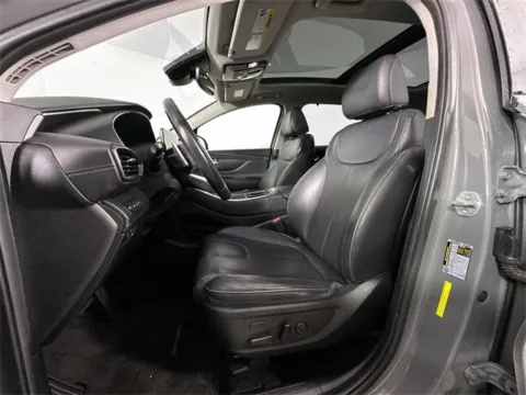 More photos of 2022 Hyundai Santa Fe Limited at AutoMax Marlborough, MA
