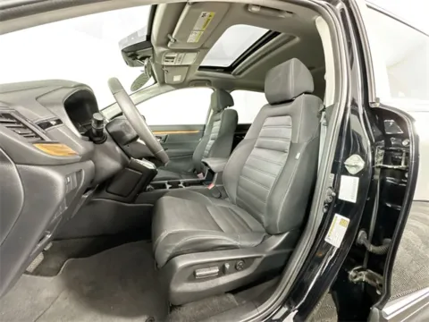 More photos of 2019 Honda CR-V EX at AutoMax Marlborough, MA