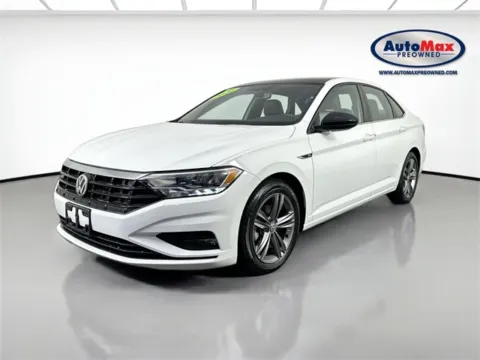 More photos of 2021 Volkswagen Jetta R-Line at AutoMax Marlborough, MA