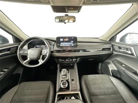 Another view of 2023 Mitsubishi Outlander SE for sale in Marlborough, MA at AutoMax Marlborough