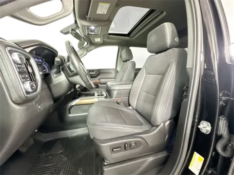 More photos of 2020 GMC Sierra 1500 Elevation at AutoMax Marlborough, MA