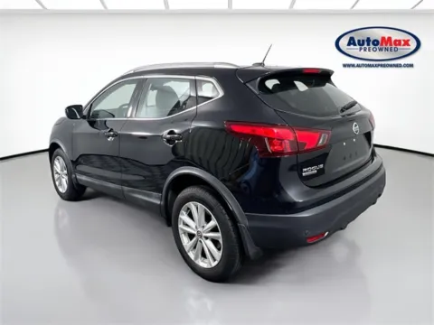 More photos of 2019 Nissan Rogue Sport SV at AutoMax Marlborough, MA
