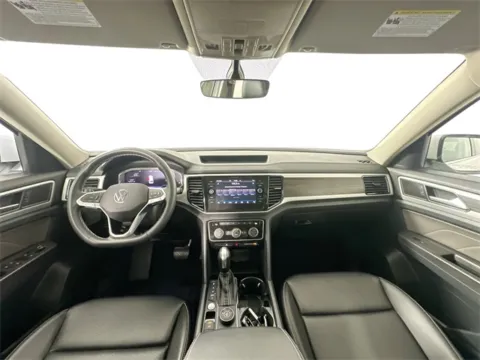 Another view of 2022 Volkswagen Atlas 3.6L V6 SE w/Technology for sale in Marlborough, MA at AutoMax Marlborough