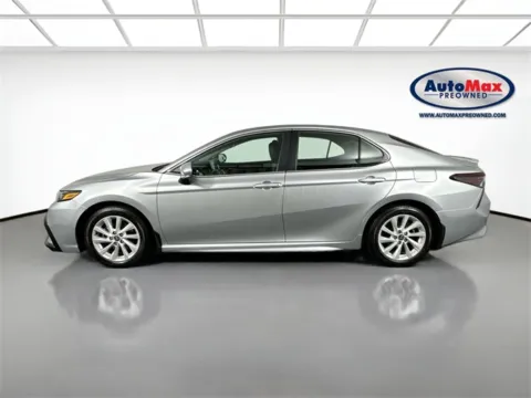More photos of 2024 Toyota Camry SE at AutoMax Marlborough, MA