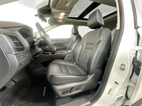 More photos of 2023 Nissan Rogue SV at AutoMax Marlborough, MA