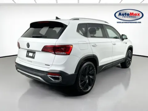 Photos of 2024 Volkswagen Taos 1.5T SE for sale in Marlborough, MA at AutoMax Marlborough