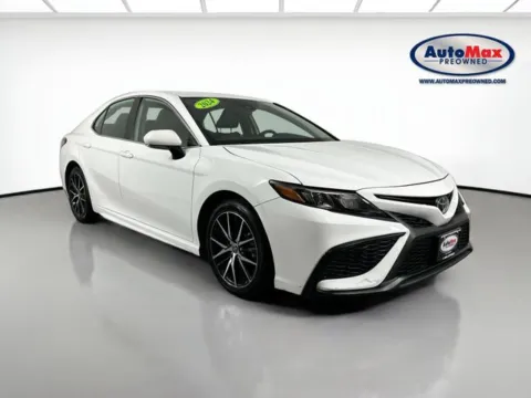 White 2024 Toyota Camry SE for sale in Marlborough, MA