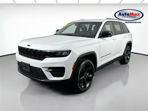 Another view of 2023 Jeep Grand Cherokee Altitude for sale in Marlborough, MA at AutoMax Marlborough