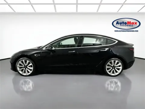 More photos of 2018 Tesla Model 3 Long Range at AutoMax Marlborough, MA