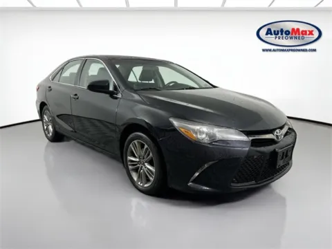 Black 2017 Toyota Camry SE for sale in Marlborough, MA