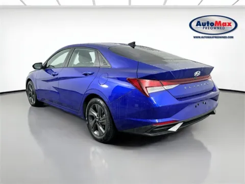 More photos of 2021 Hyundai Elantra SEL at AutoMax Marlborough, MA