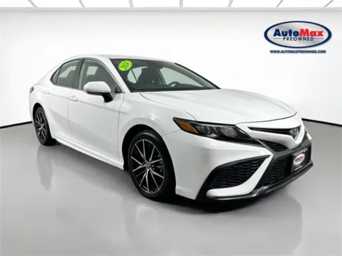 White 2024 Toyota Camry SE for sale in Marlborough, MA