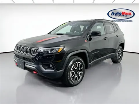 More photos of 2024 Jeep Compass Trailhawk at AutoMax Marlborough, MA