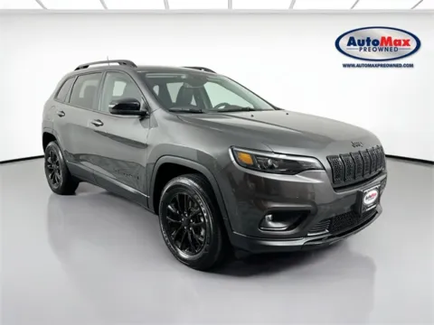 Gray 2023 Jeep Cherokee Altitude for sale in Marlborough, MA